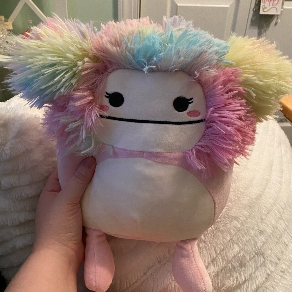 *NWT* Caparinne 8” pink Bigfoot squishmallow by kellytoys
